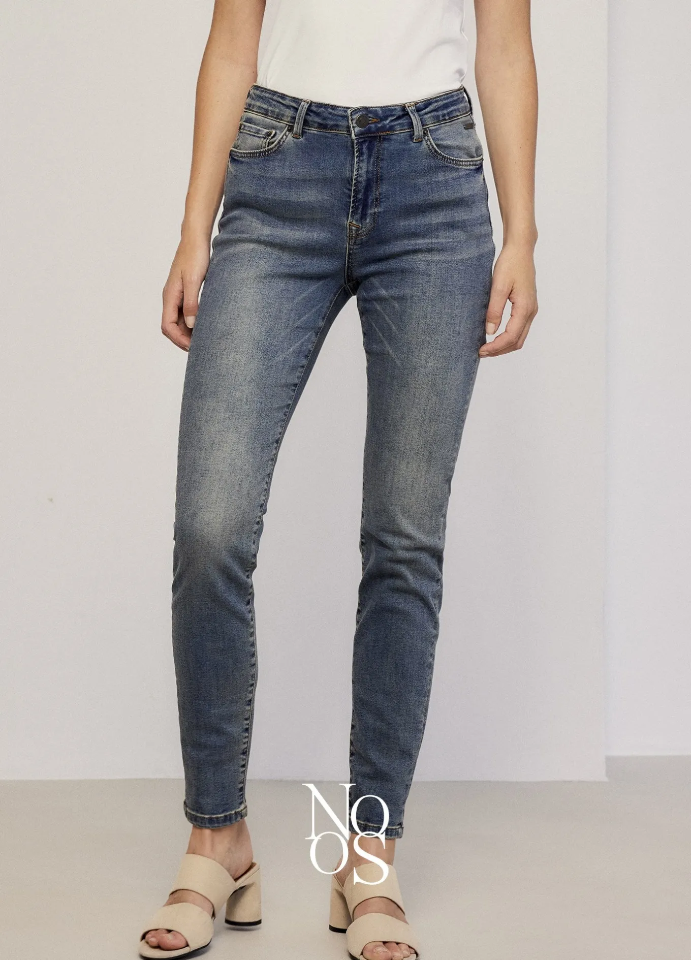 blue_daze_denim_tapered_jeans_0-1.webp Blue Daze Denim Tapered Jeans>Summum Best Sale