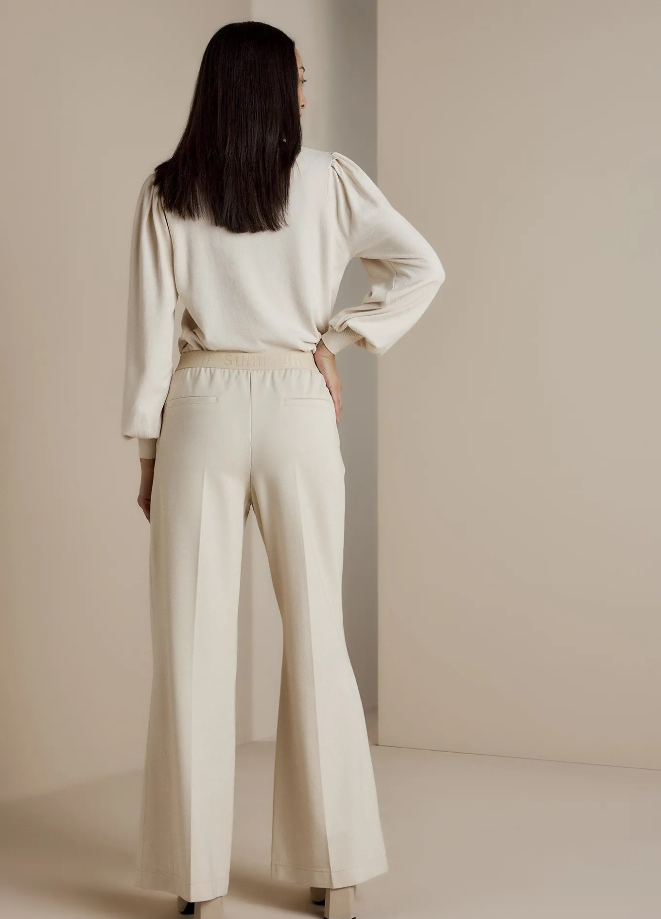 bootcut_broek_2-1.webp Bootcut Broek>Summum Fashion