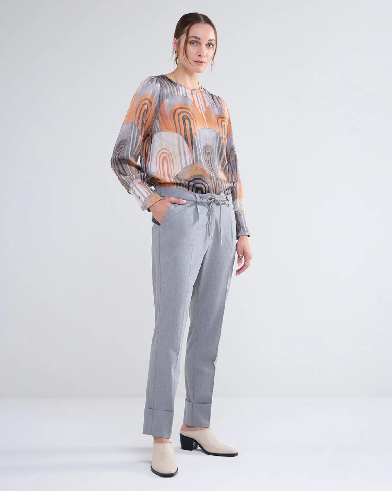 broek_met_smalle_pijpen_0-1.webp Broek Met Smalle Pijpen>Summum Best