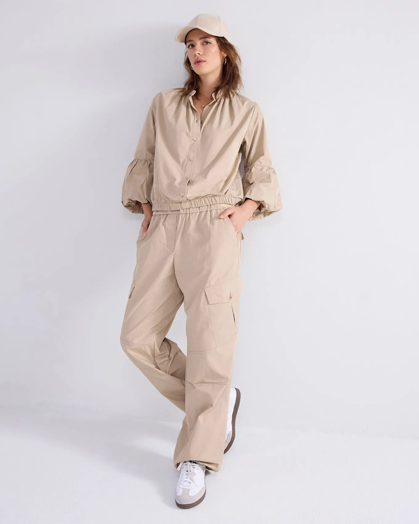 cargo_broek_met_elastiek_0-3.webp Cargo Broek Met Elastiek>Summum Online