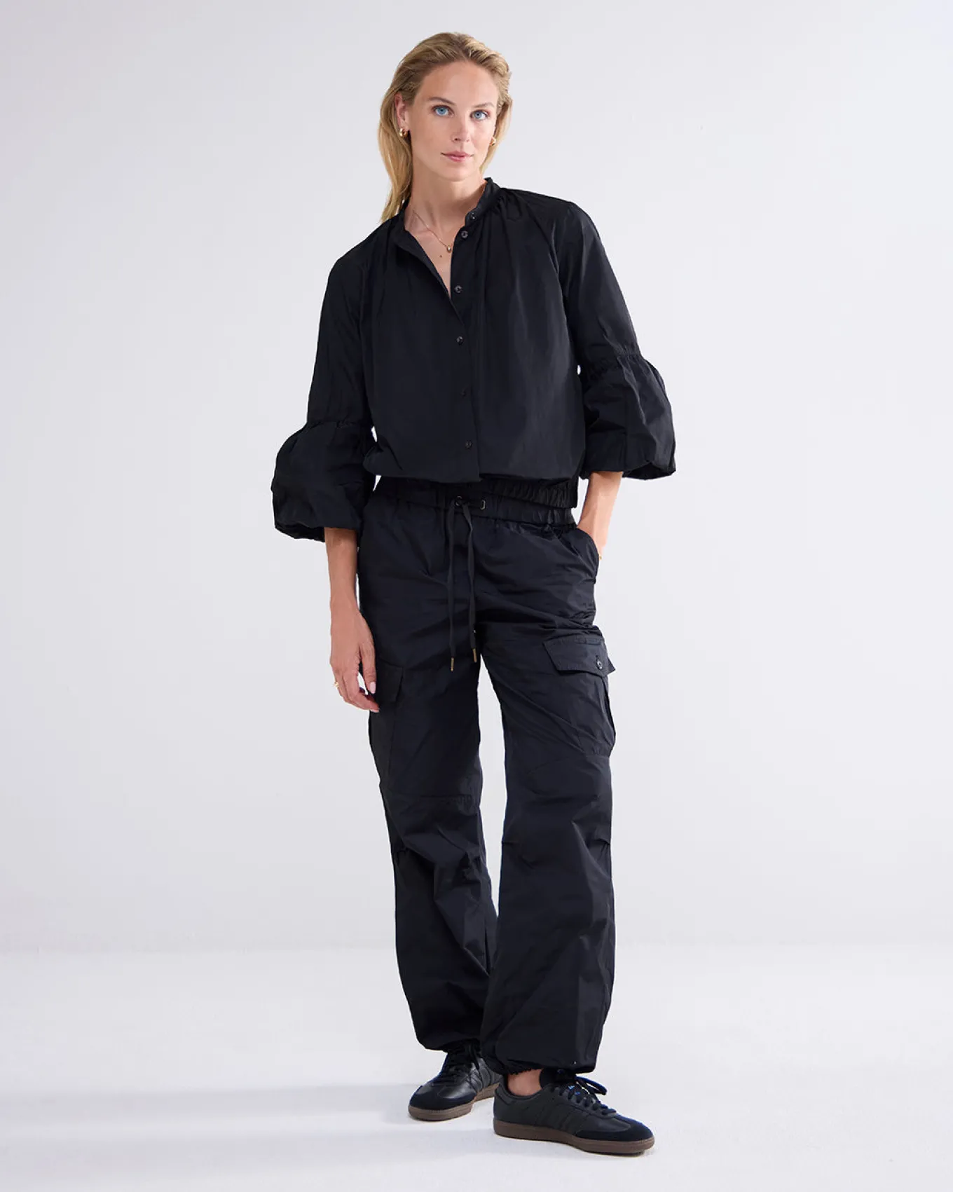 cargo_broek_met_elastiek_0.webp Cargo Broek Met Elastiek>Summum Best