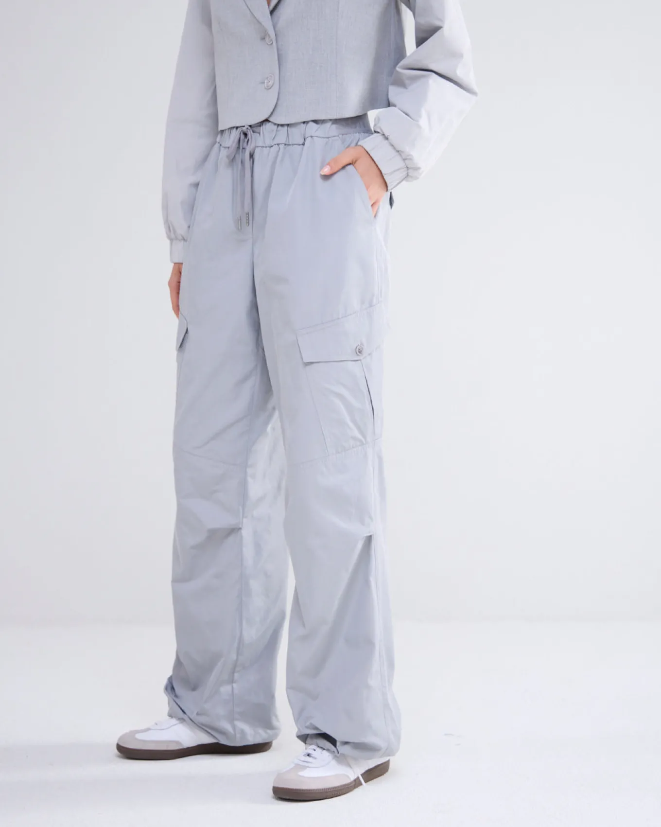 cargo_broek_met_elastiek_1-2.webp Cargo Broek Met Elastiek>Summum Clearance