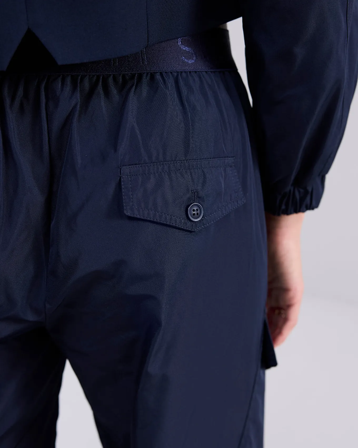 cargo_broek_met_elastiek_3-1.webp Cargo Broek Met Elastiek>Summum Sale