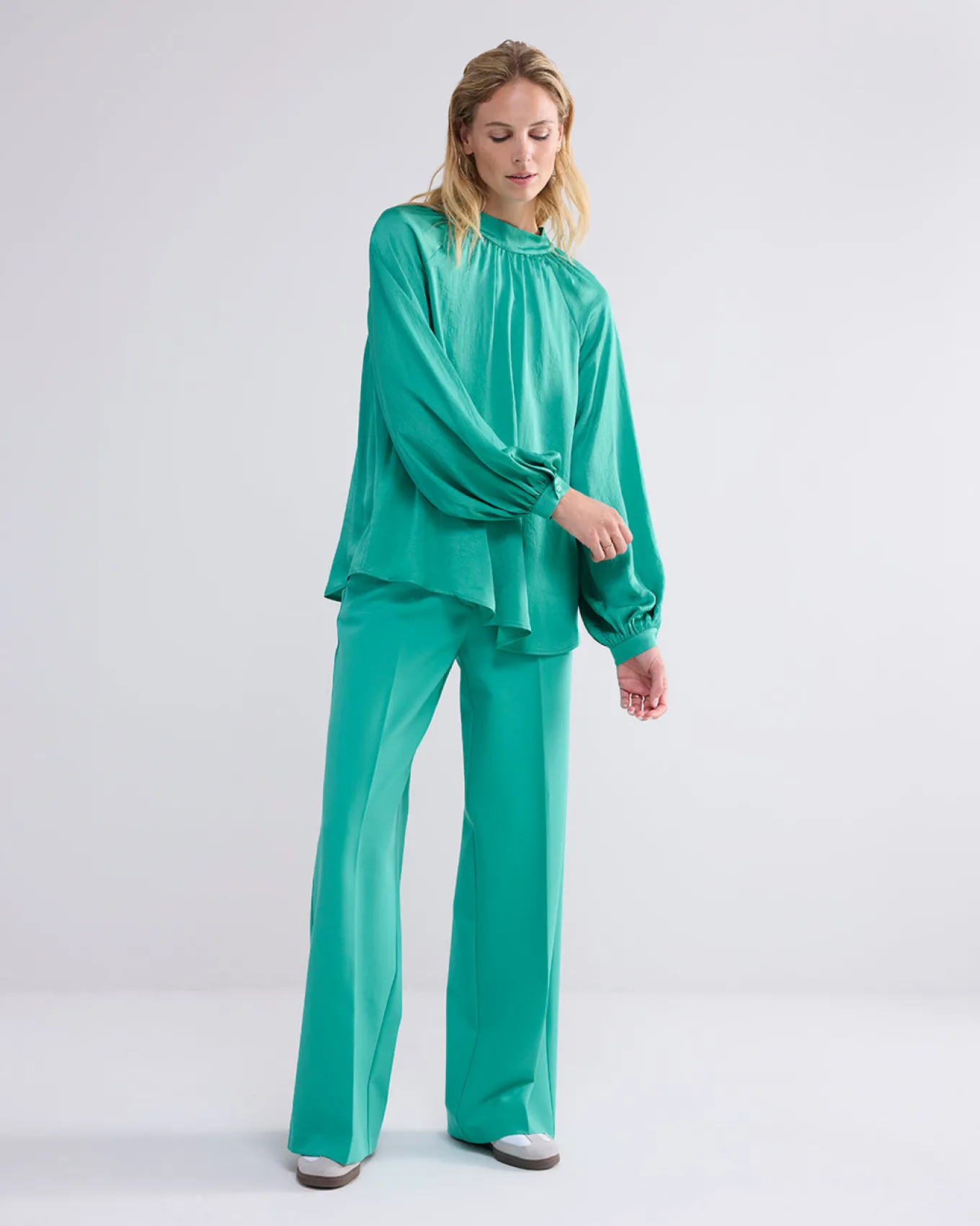 in_top_met_hoge_hals_1-2.webp 2-in-1 Top Met Hoge Hals>Summum Best